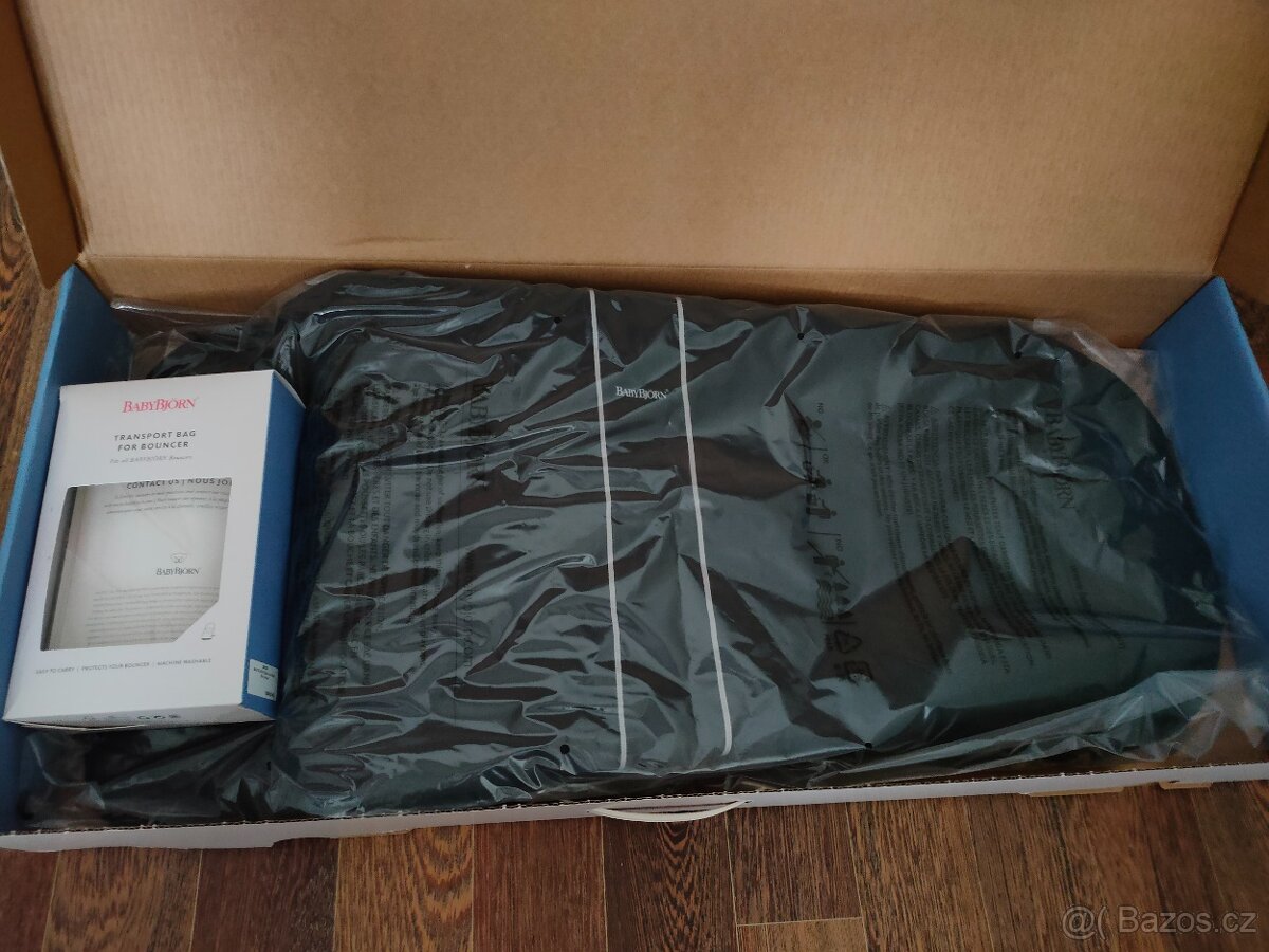 Dětské lehátko BabyBjörn + taška + hračky - 3