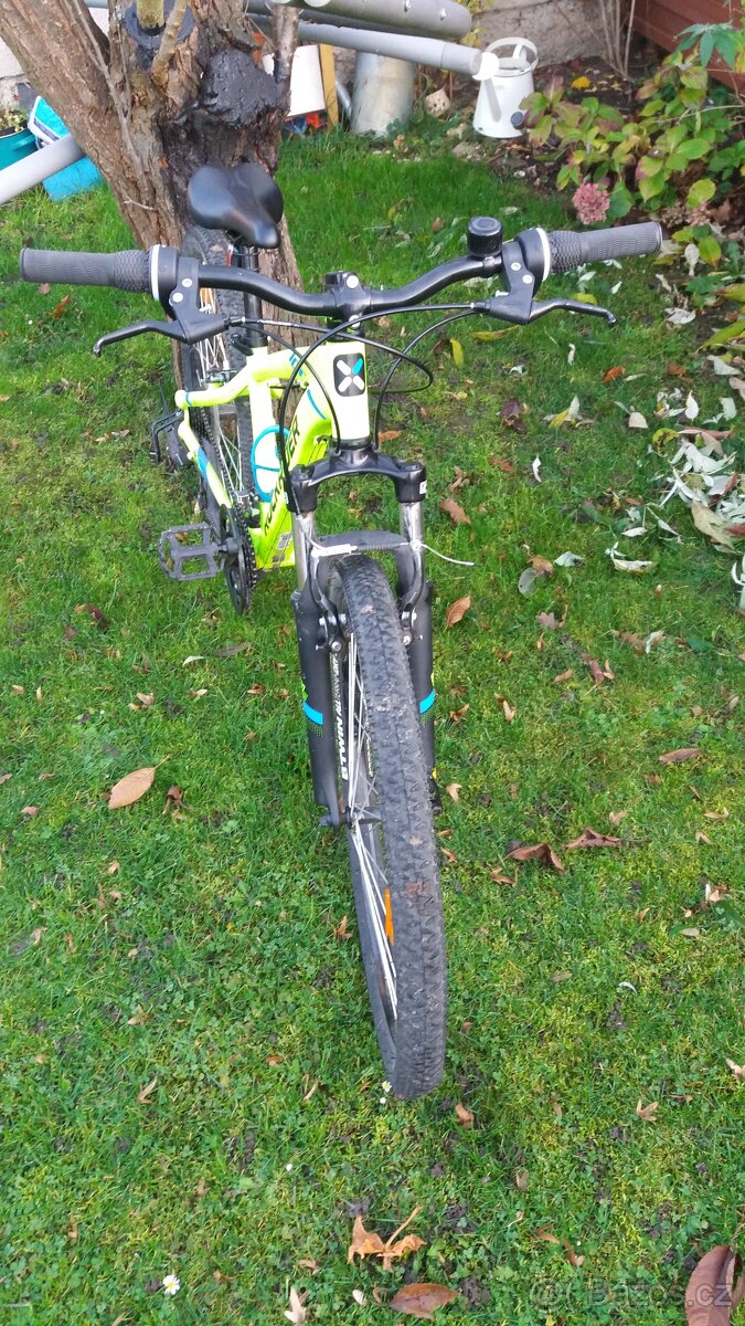 Zánovní Horské kolo Rockrider ST 100 můžu POSLAT s lehkým AL - 3