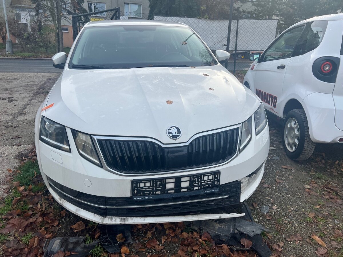 Dražba Škoda Octavia 1.6 TDi DSG Style 85 kW nepojízdná - 3