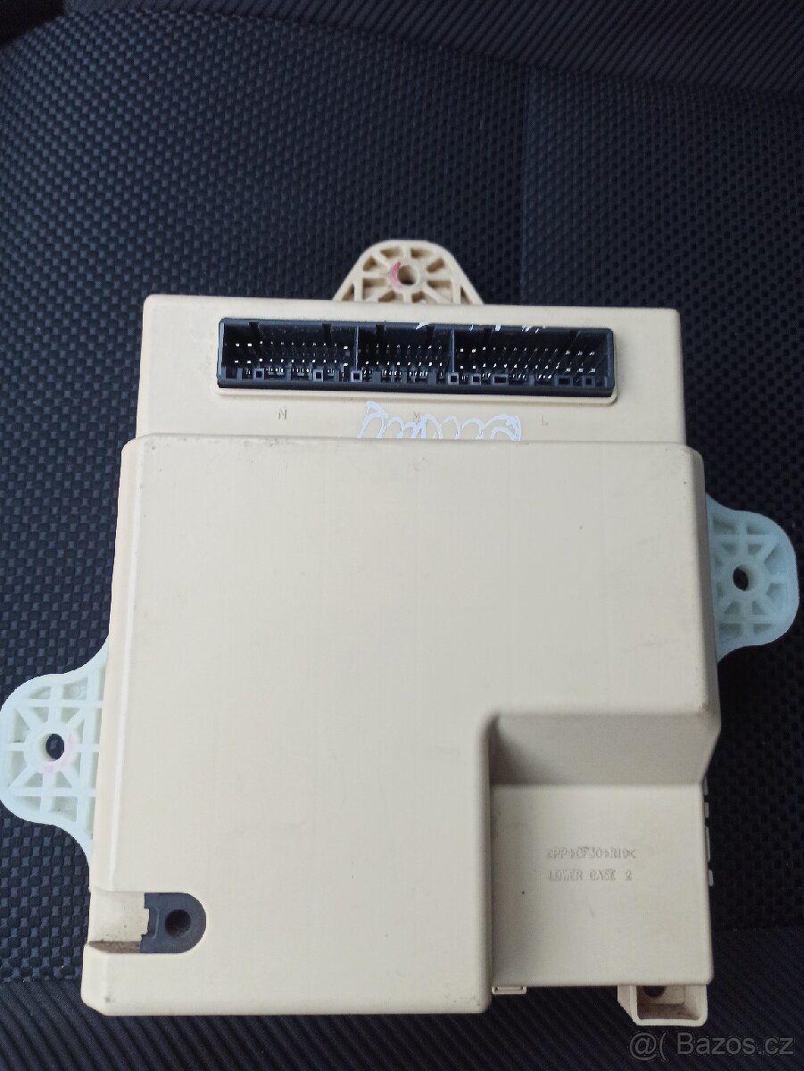 P: Fusebox Kia Sorento XM - 3