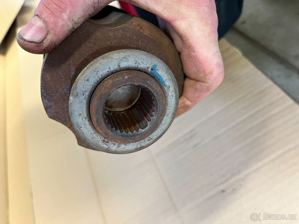 Hyundai Santa Fe - pravá poloosa - 3