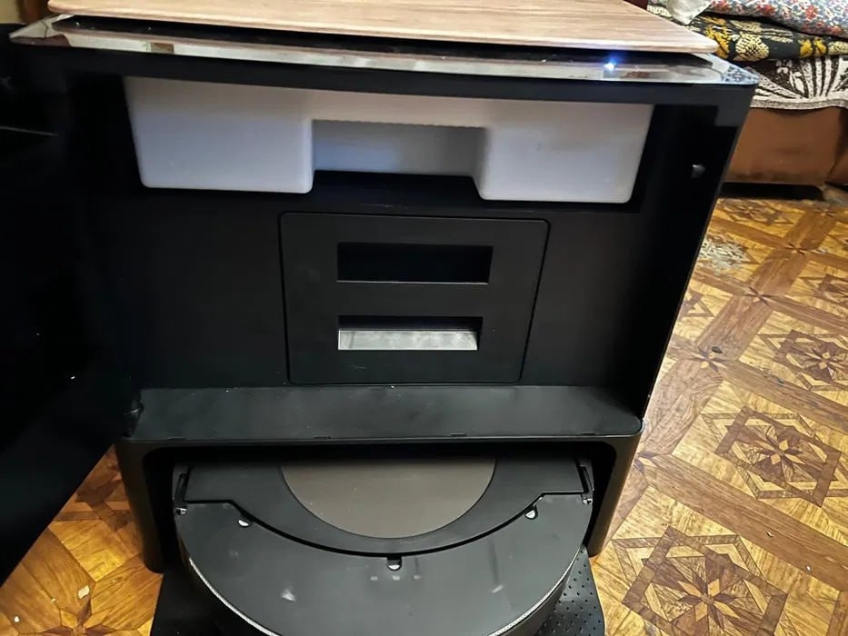 iRobot Roomba j9+ - 3