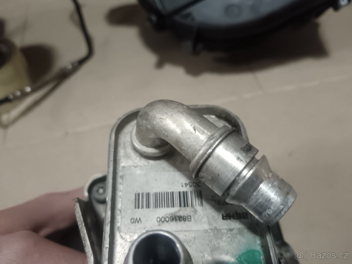 Chladič oleje BMW E90 318i 95kw - 3