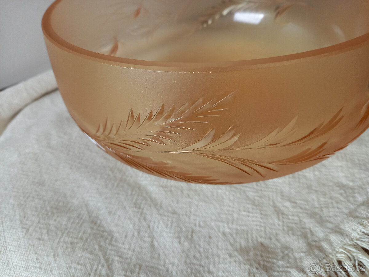 Broušená skleněná mísa - 3