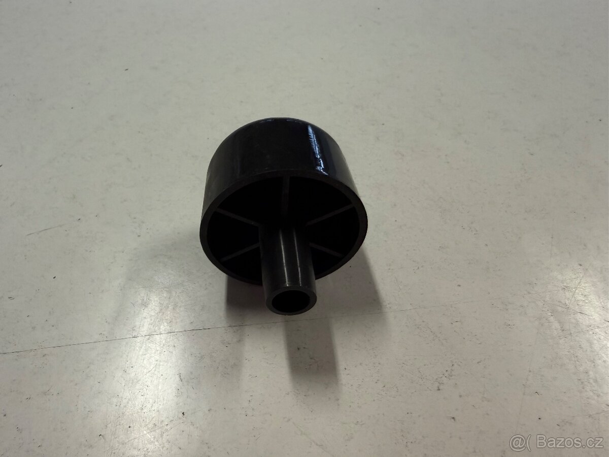 Plastový nábytkový kluzák - 3