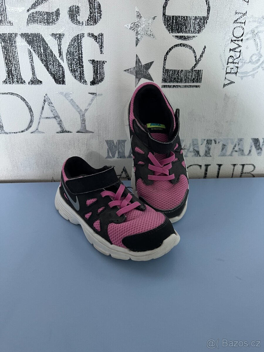 Dívčí boty NIKE, vel. 27 - 3