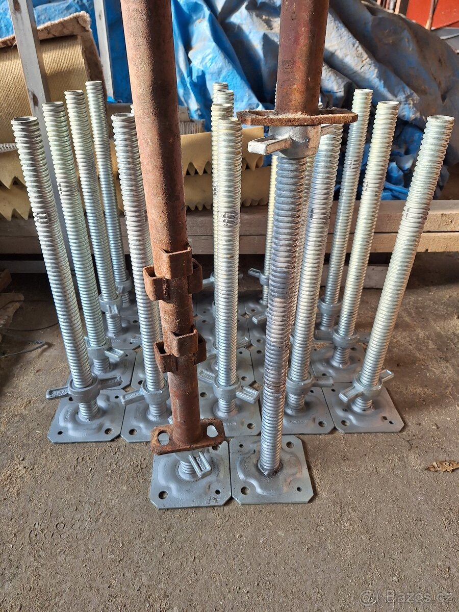 Stavitelné patky k lešení - 3