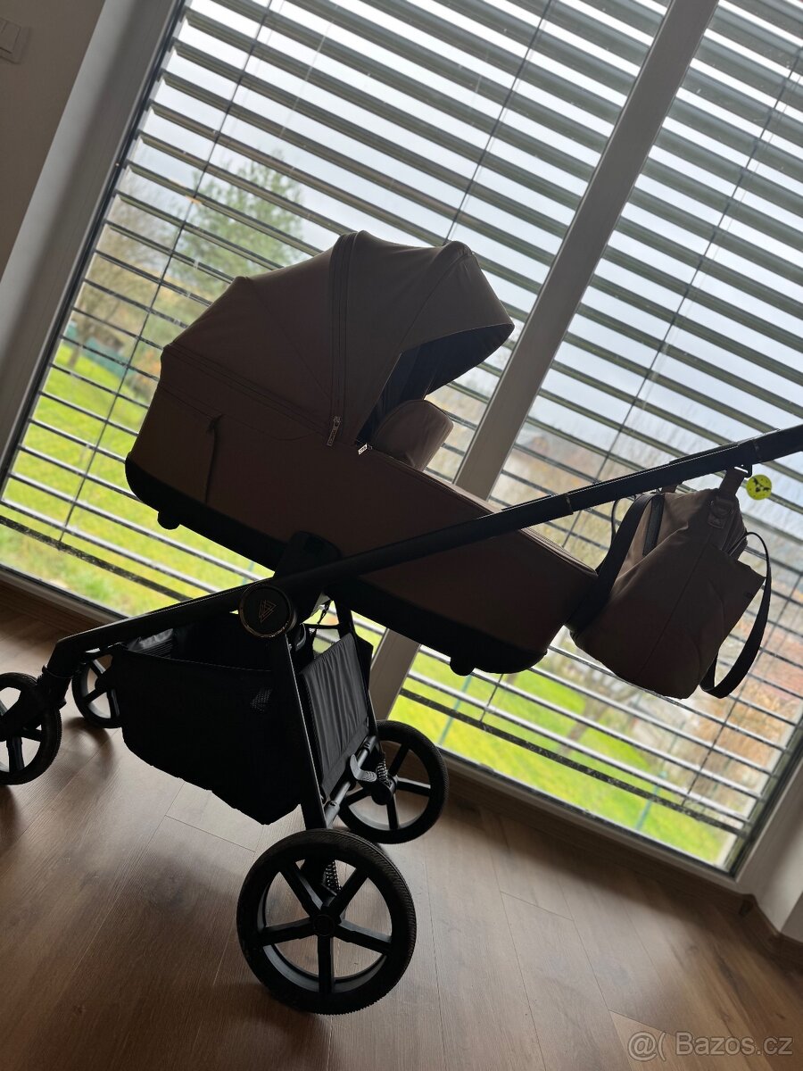 Kočárek Venici Claro - 3