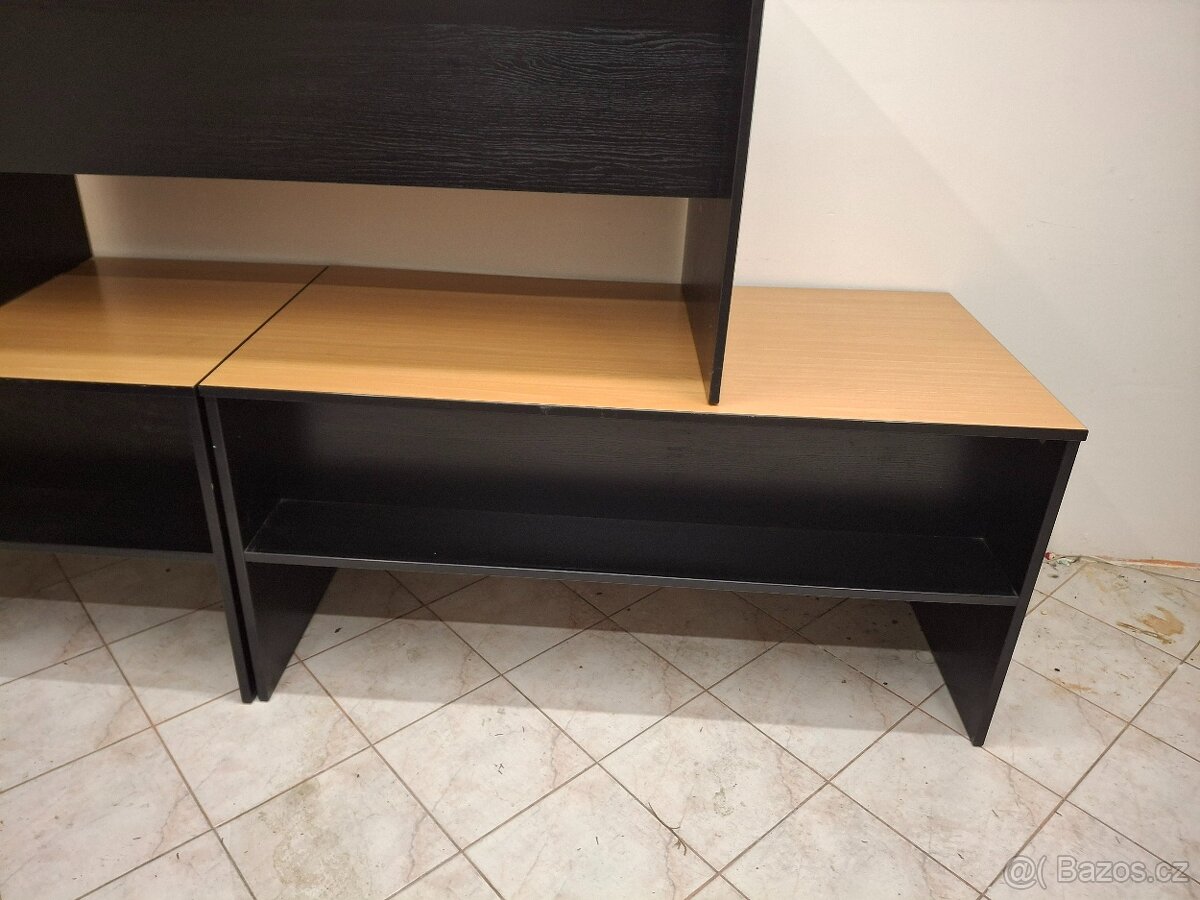 KANCELÁŘSKÉ 3 STOLY - 3