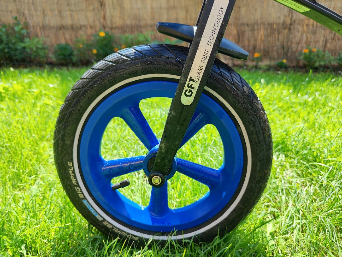 Odrážedlo FirstBike s brzdou + košík – výborný stav - 3