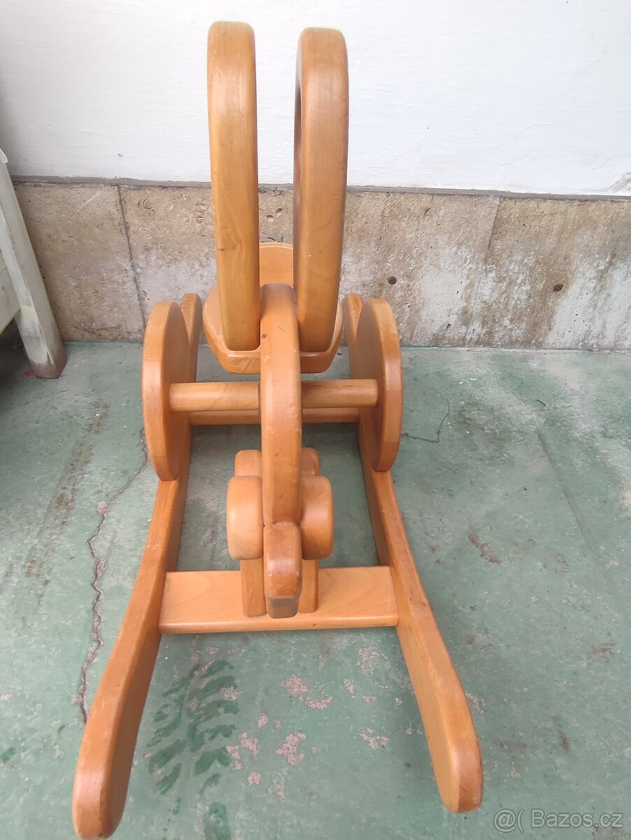 Dřevěný houpací zajíc - 3