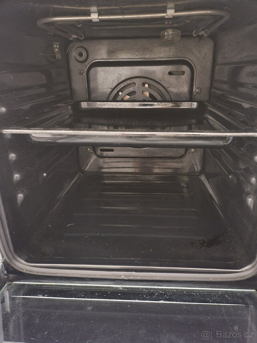 sklokeramický sporák, 3 plotny - 3