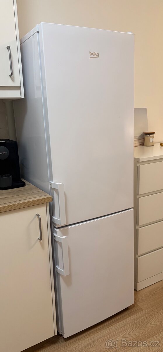 Lednice s mrazákem BEKO - 3