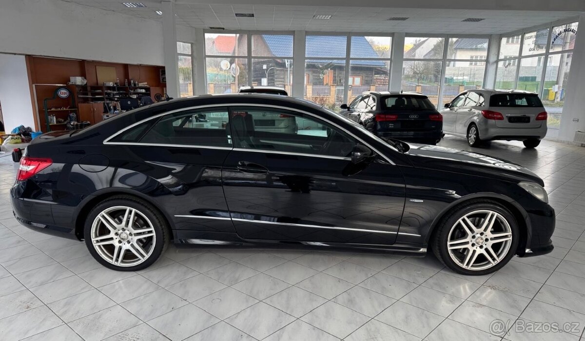 Mercedes-Benz E250CDi KUPÉ - 3