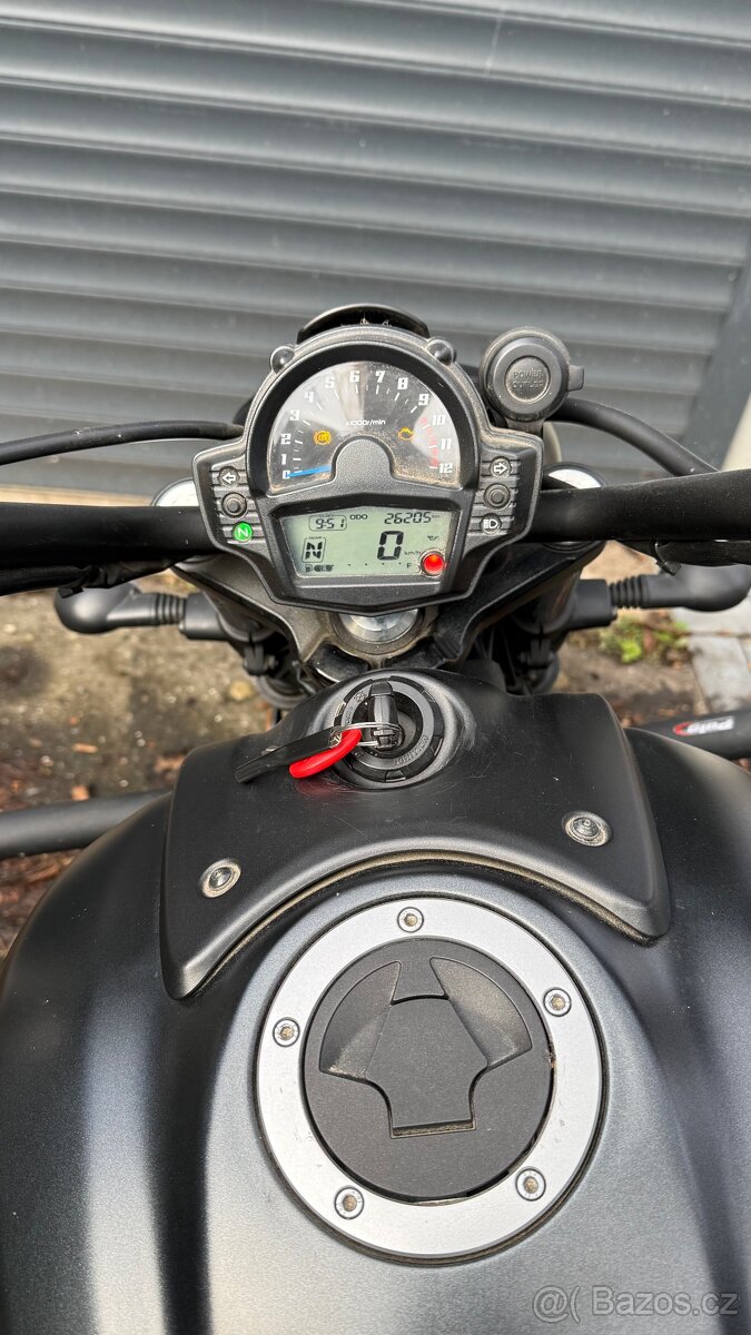 Kawasaki Vulcan S - 3