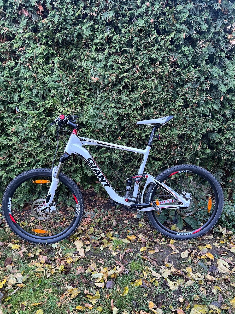 Celoodpružené kolo GIANT - 3