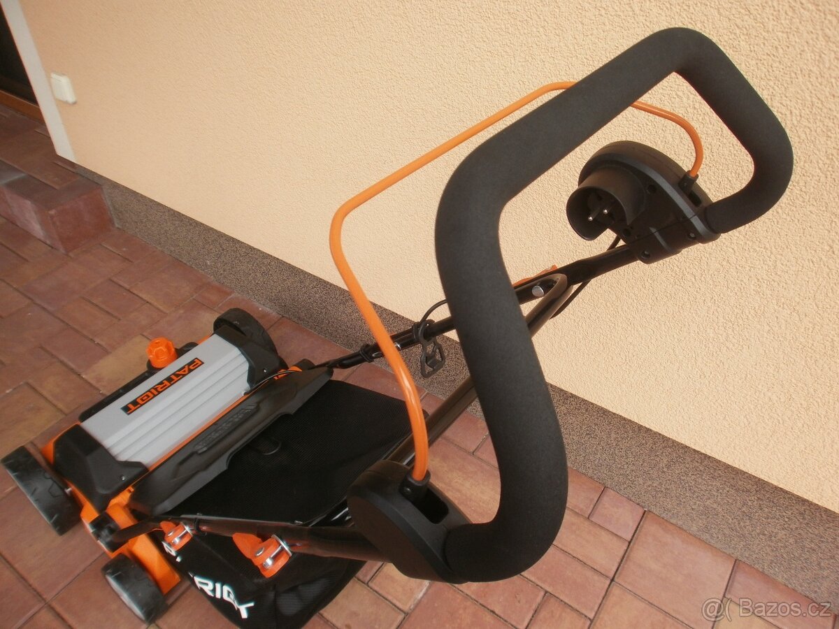 Elektrický vertikutátor PATRIOT S 1800 - 3