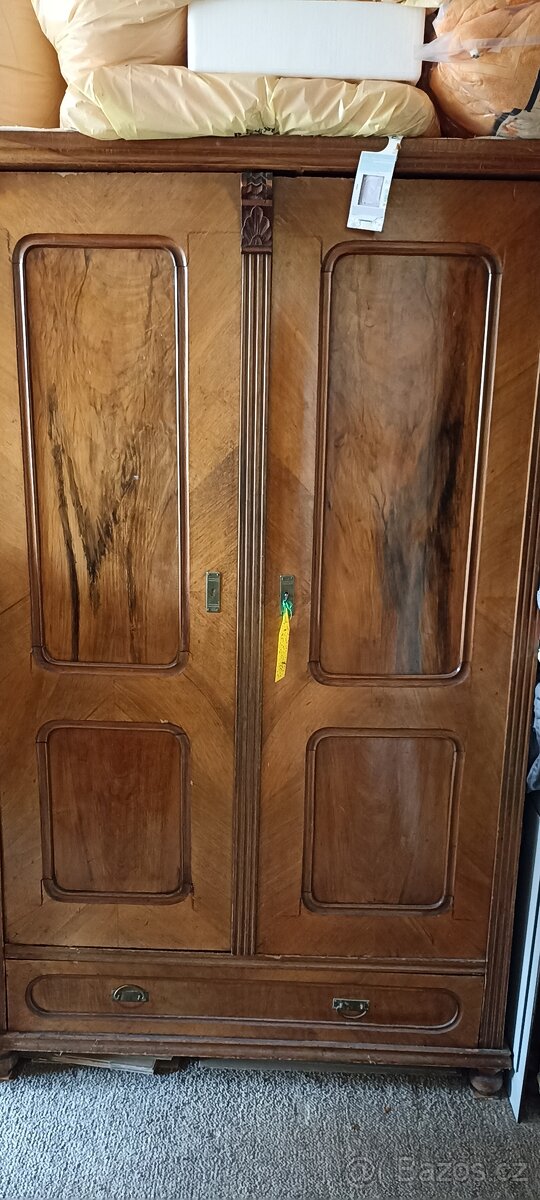 Starožitné skříně - 3