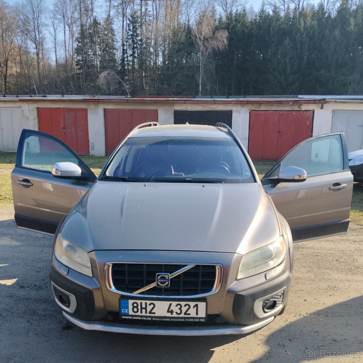 Volvo XC 70 AWD LEVNĚ - 3
