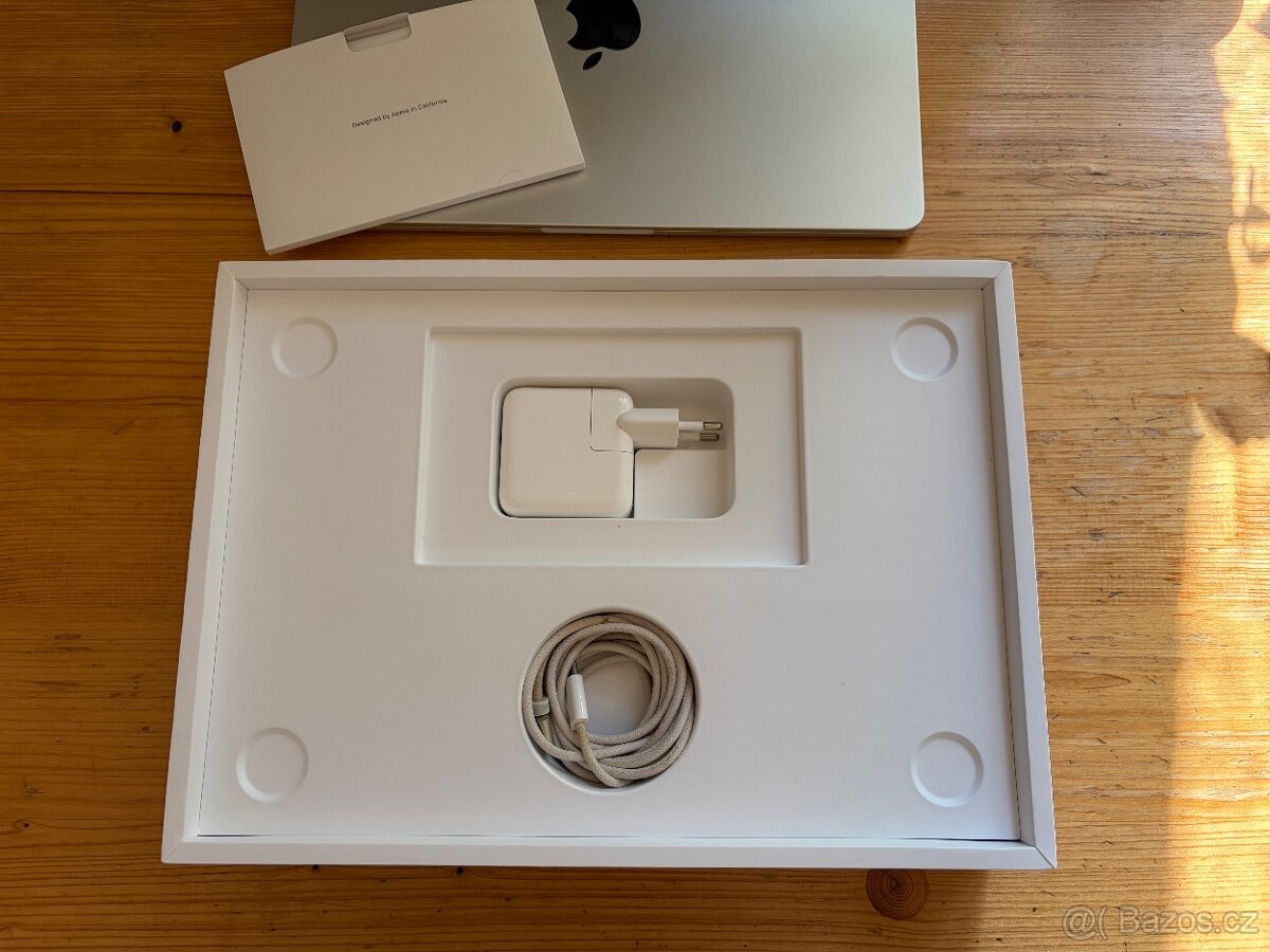 MacBook Air 13" M2 8GB RAM, 256GB SSD - 3