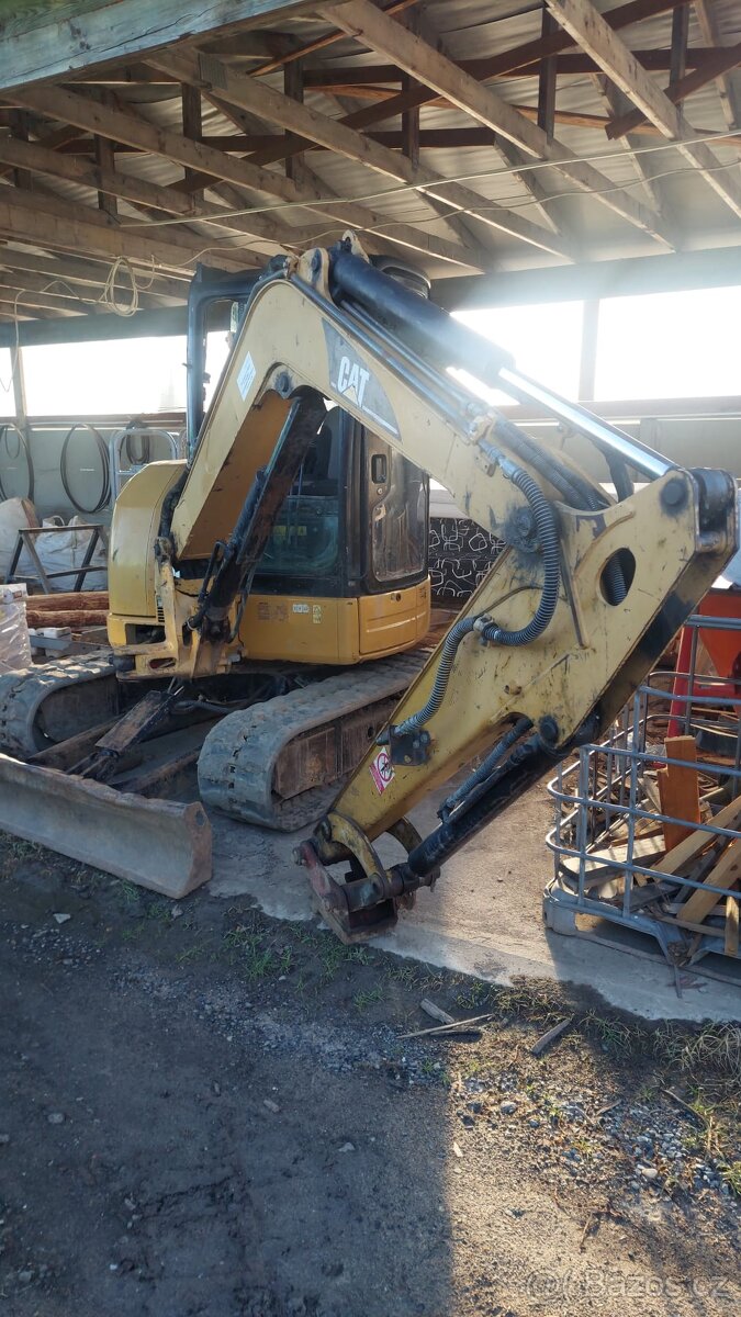 CAT 304 CCR - Bagr - pásové rypadlo - 3