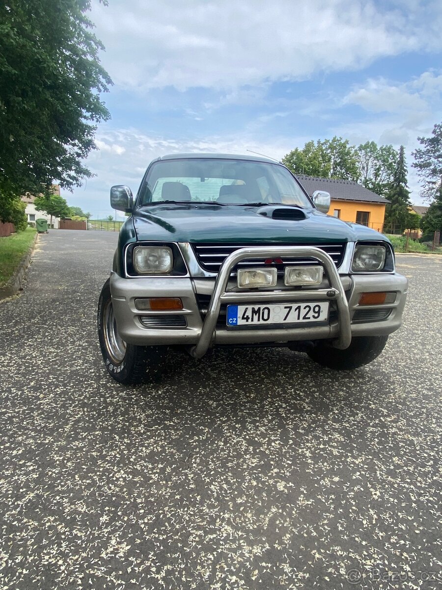Mitsubishi l200