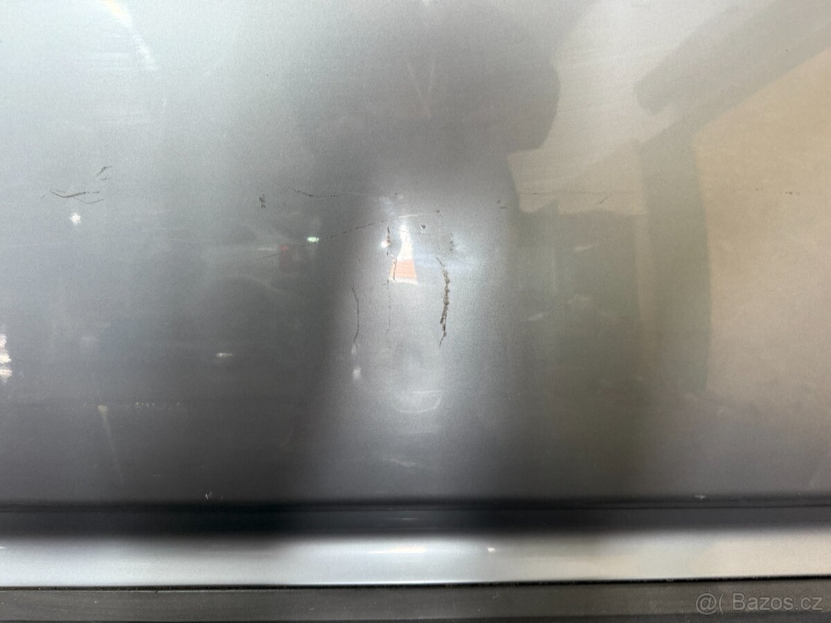 HOLÉ PRAVÉ PŘEDNÍ DVEŘE VW TOUAREG 7L LD7Z - 3