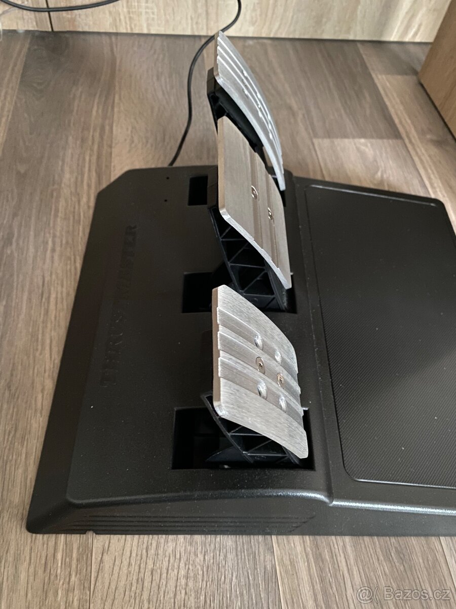 Thrustmaster T300 RS GT - 3