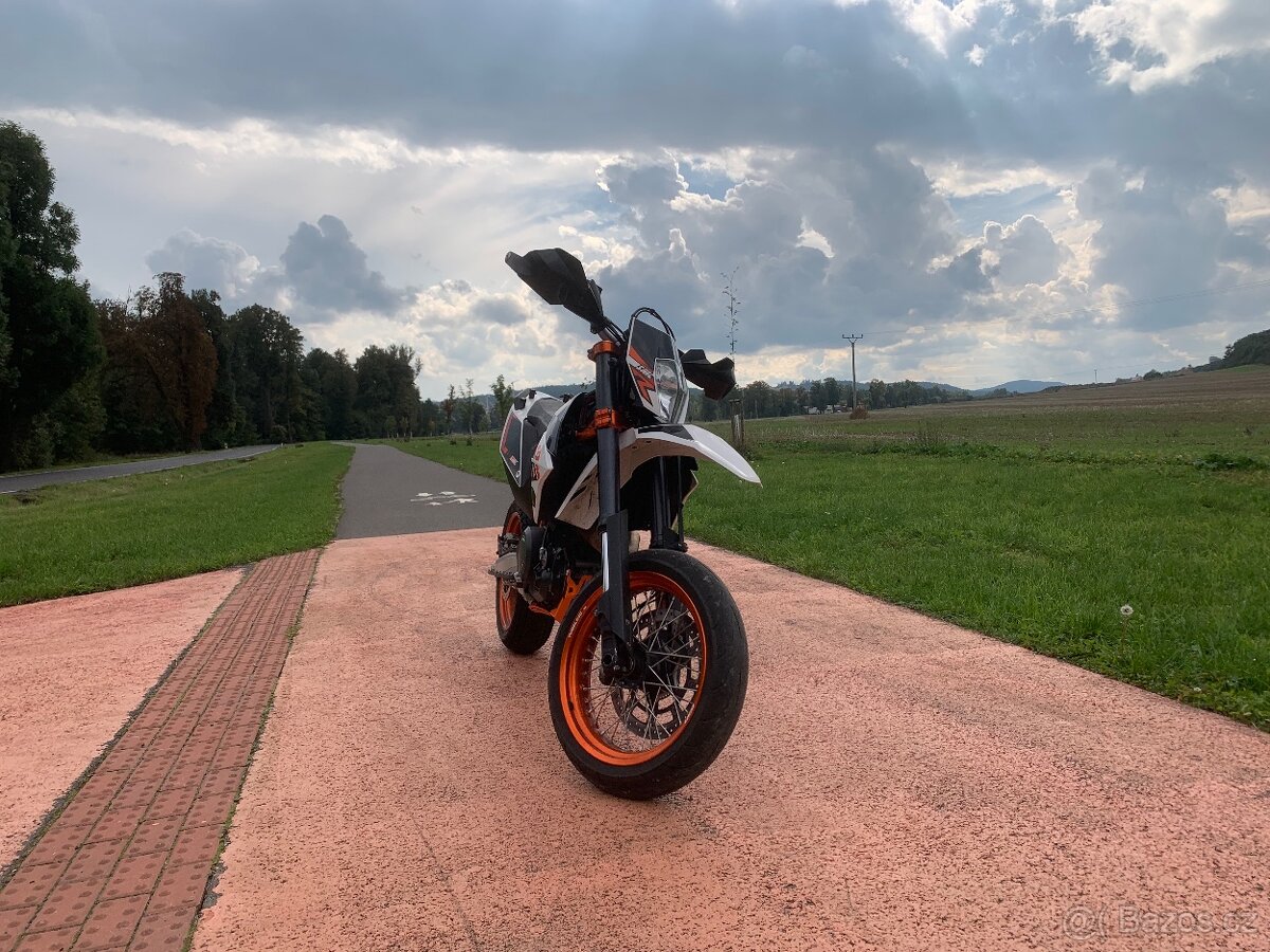 Ktm 690 smcr - 3