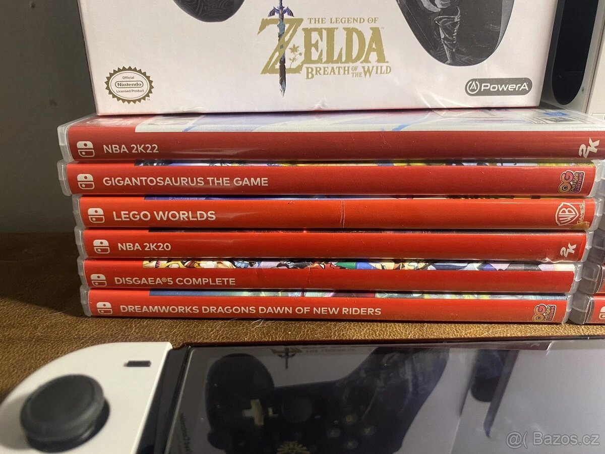 Prodám Nintendo Switch 64GB OLED - 3