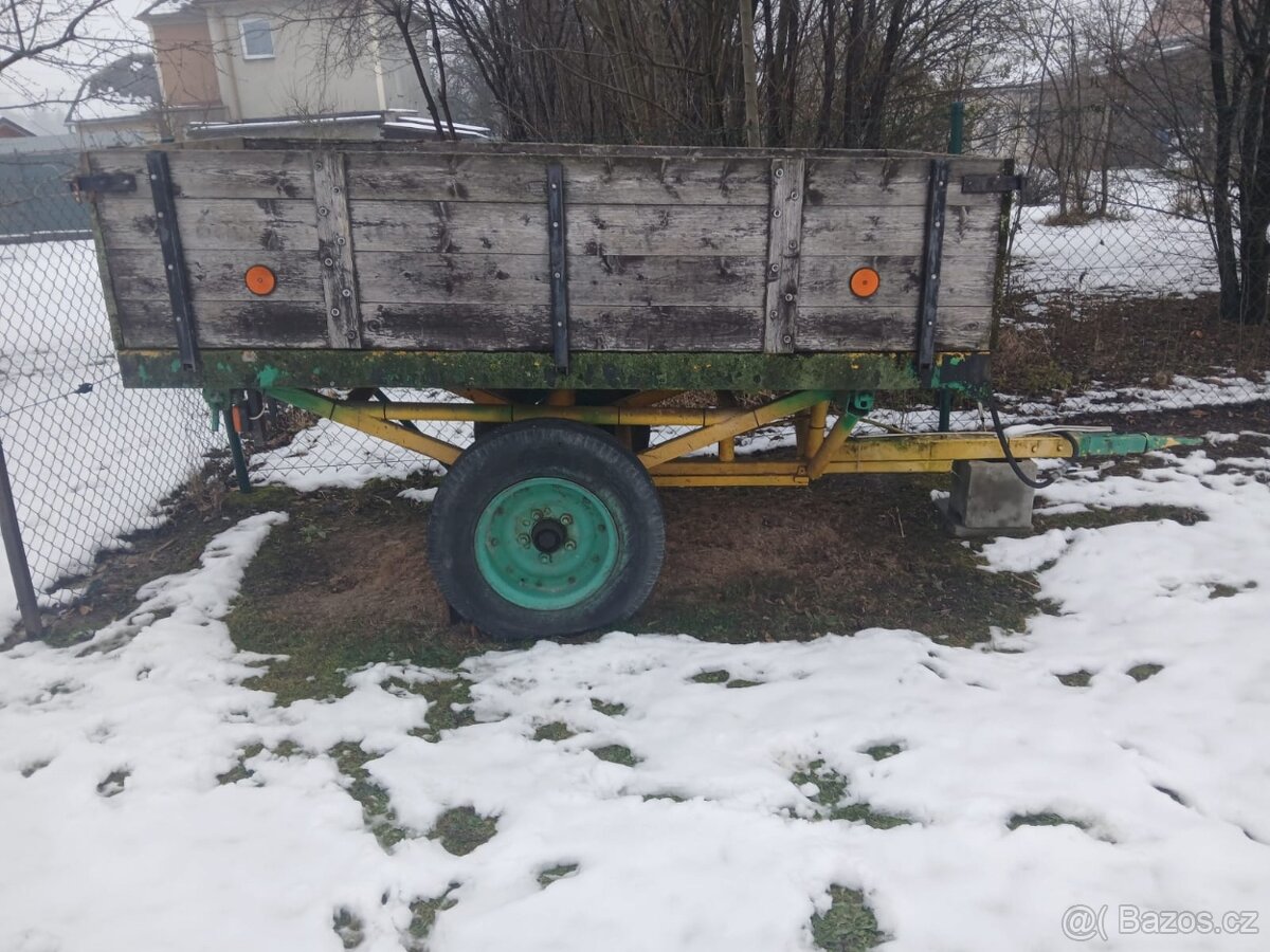 Třístranná sklápěcí vlečka - 3