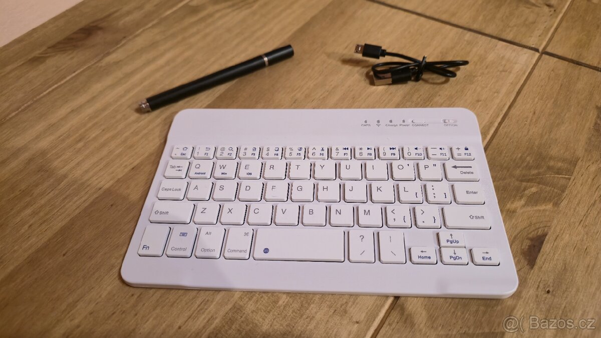 Malá bezdrátová klávesnice - 3