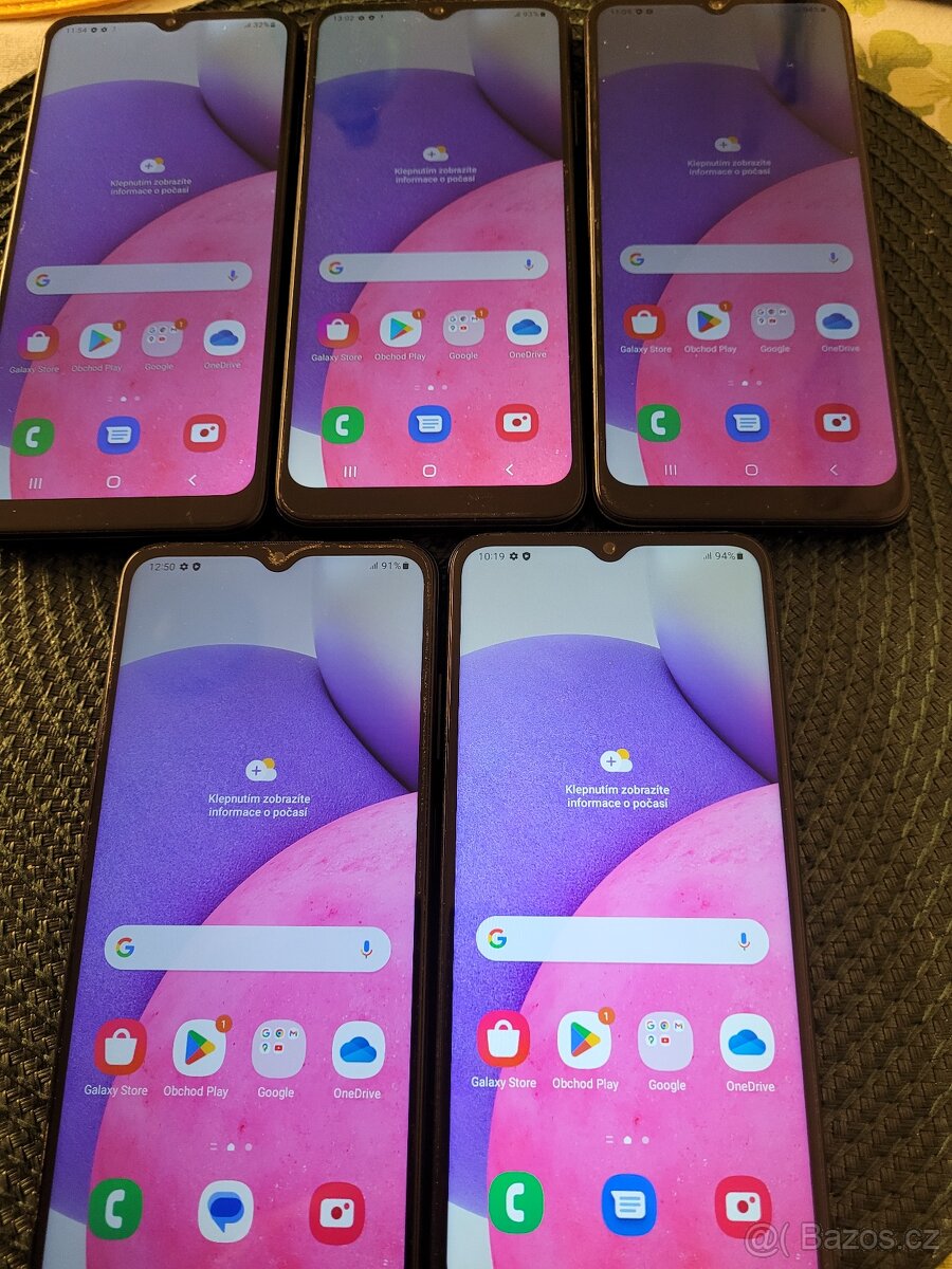 Mobily všech značek - 3