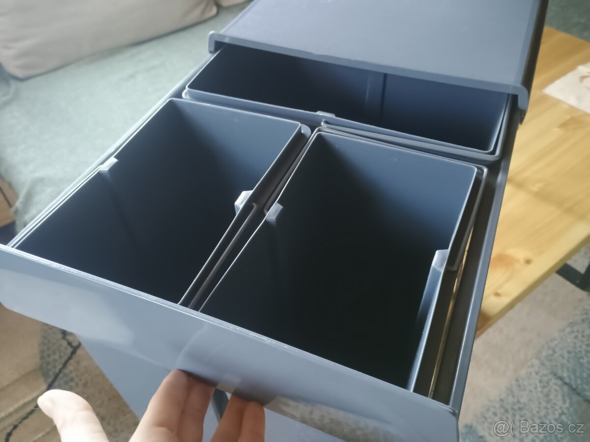 Koš na tříděný odpad do skříňky - 3
