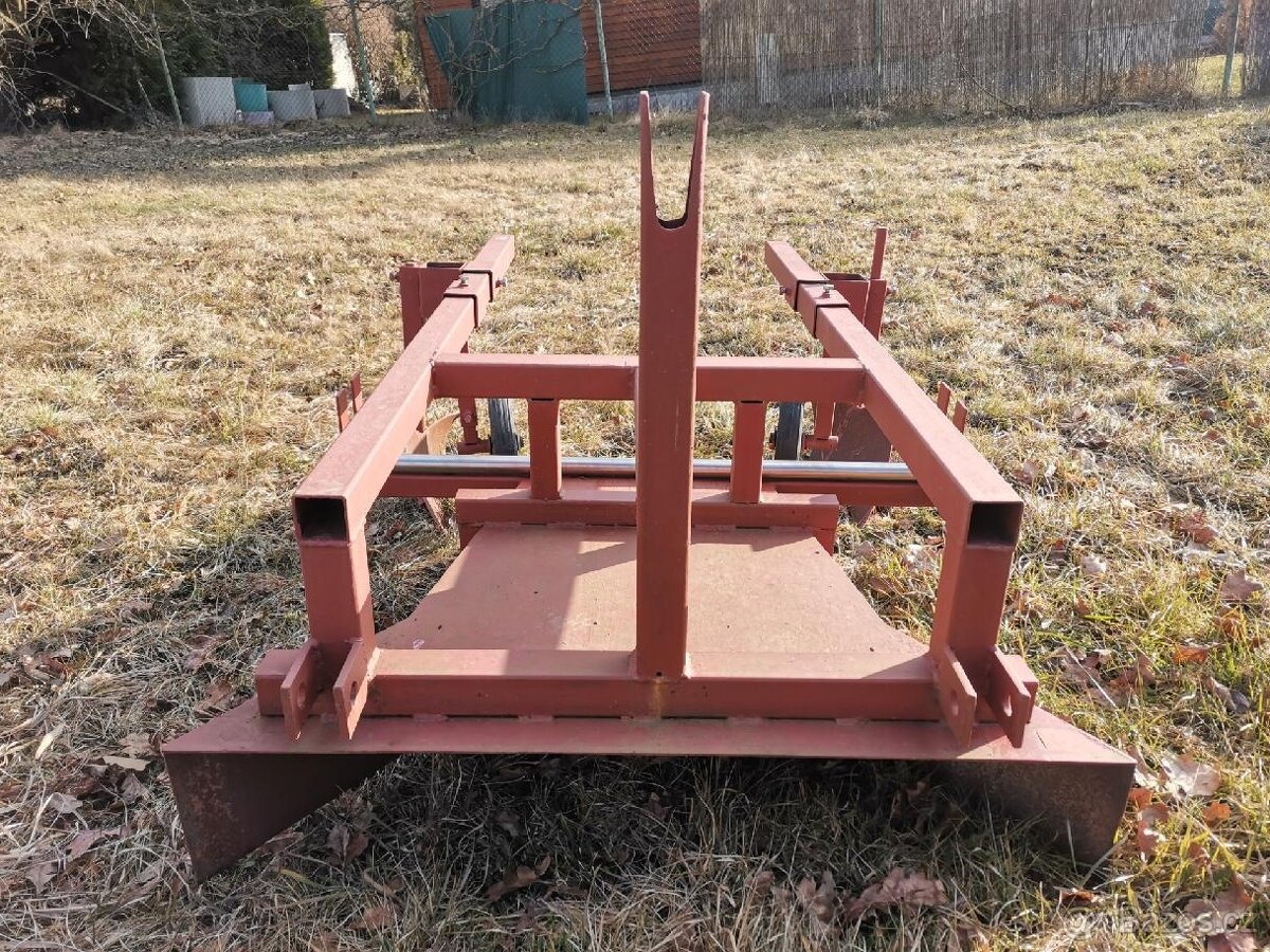 Hrůbkovač, Foliovač - 3