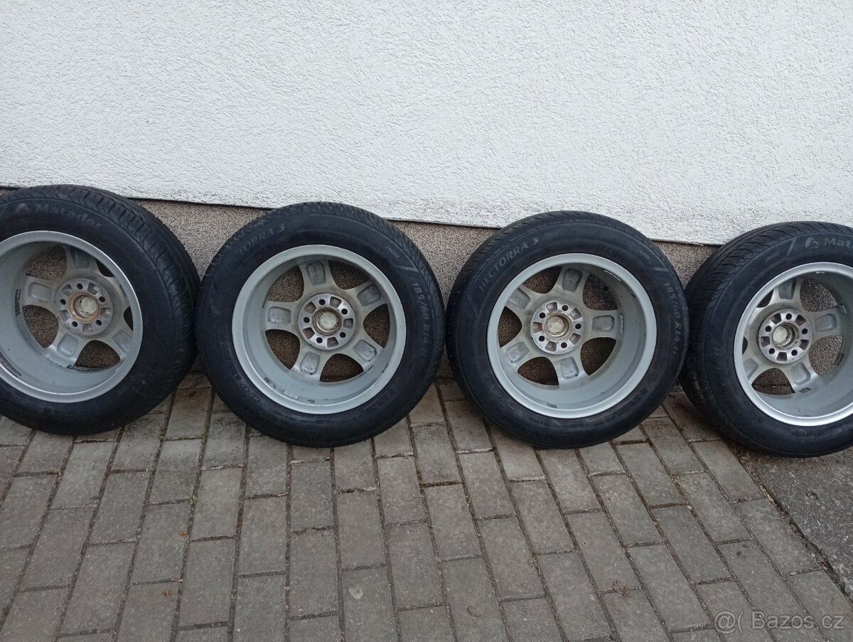 Škoda Fabia 185/60 R14 - 3