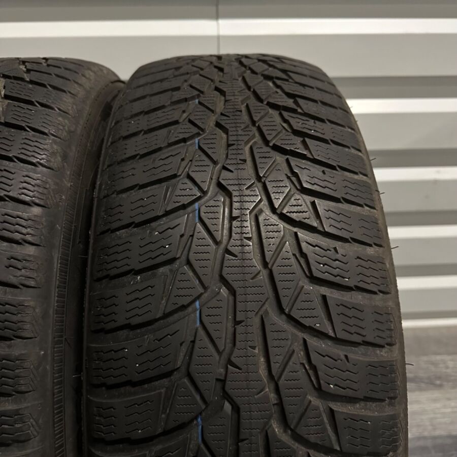 2ks pneu 215/60/17 NOKIAN - 3