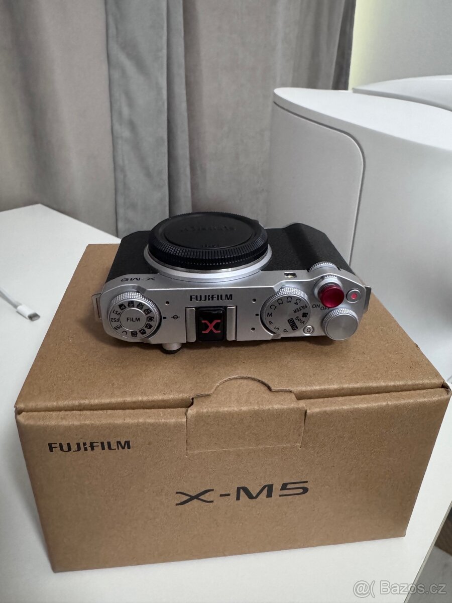 Fujifilm X-M5 – jako nový - 3