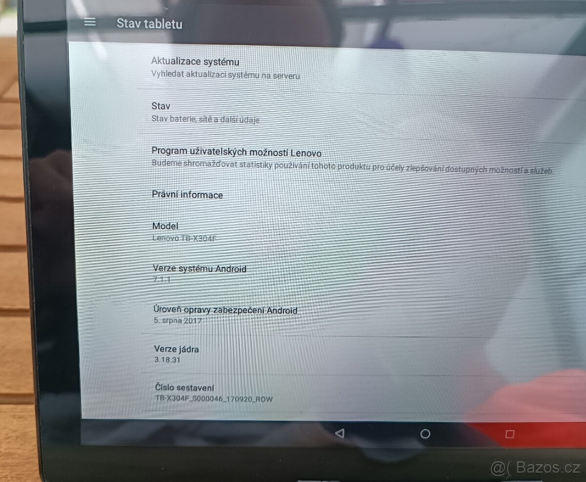 Pěkný Tablet Lenovo TAB4 10 (TB-X304F) 2GB RAM, 10" - 3