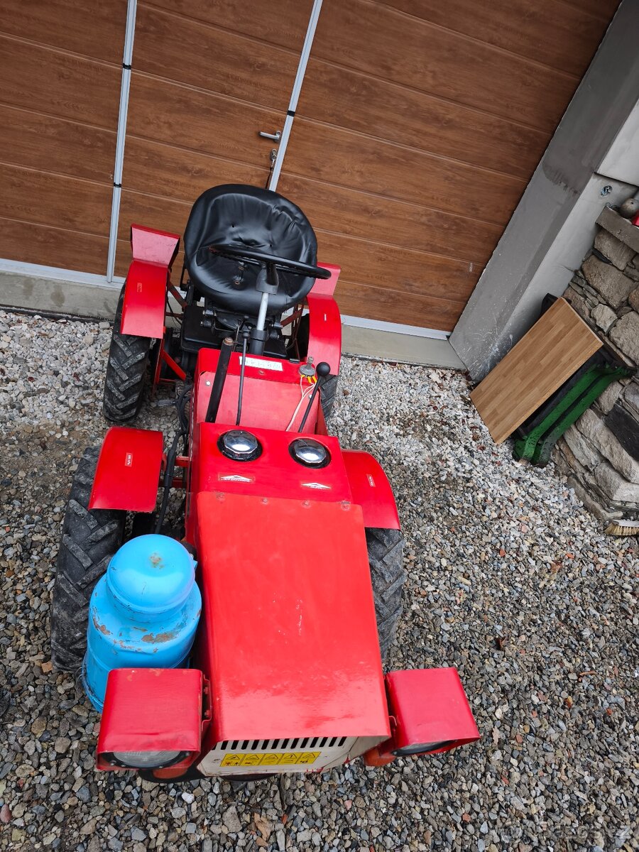 Kloubový malotraktor Agrozet TZ-4K-14 r.v. 1990 - 3