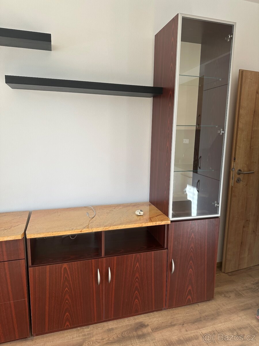 Obývací stěna + závěsné police IKEA - 3