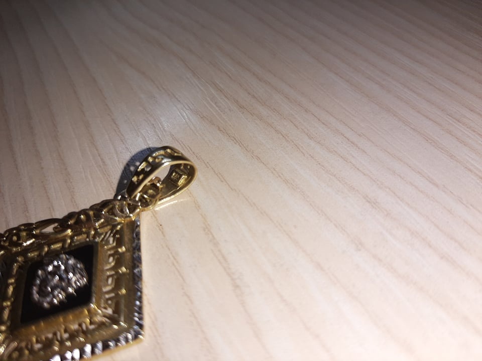 Zlatý řetízek s přívěskem - 3