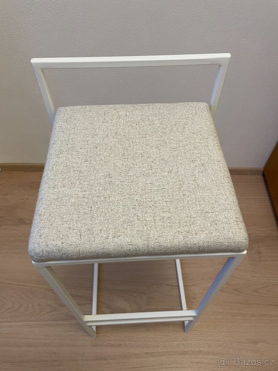 Kovové barové stoličky - 3