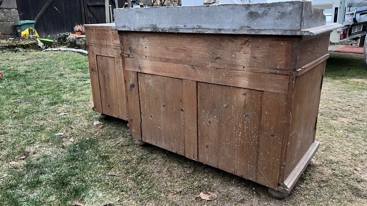 Starožitná skříň, komoda - 3