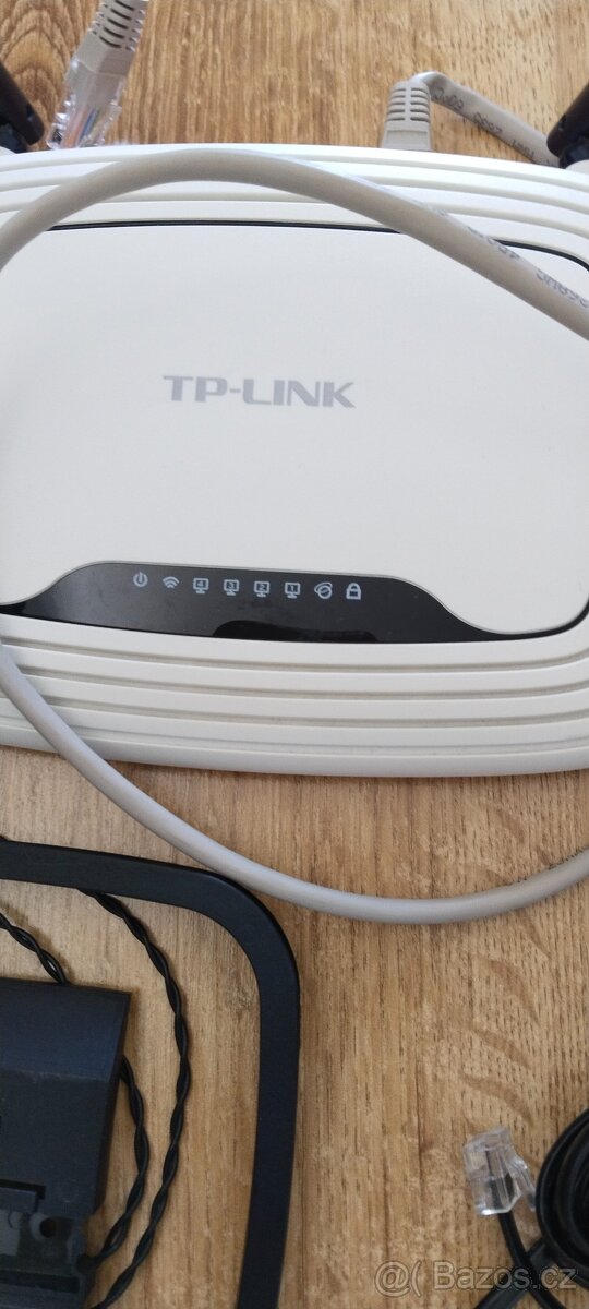 TP Link + kabely - 3