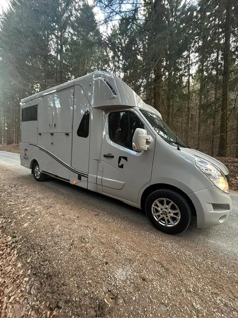 Theault prepravník na kone - 3