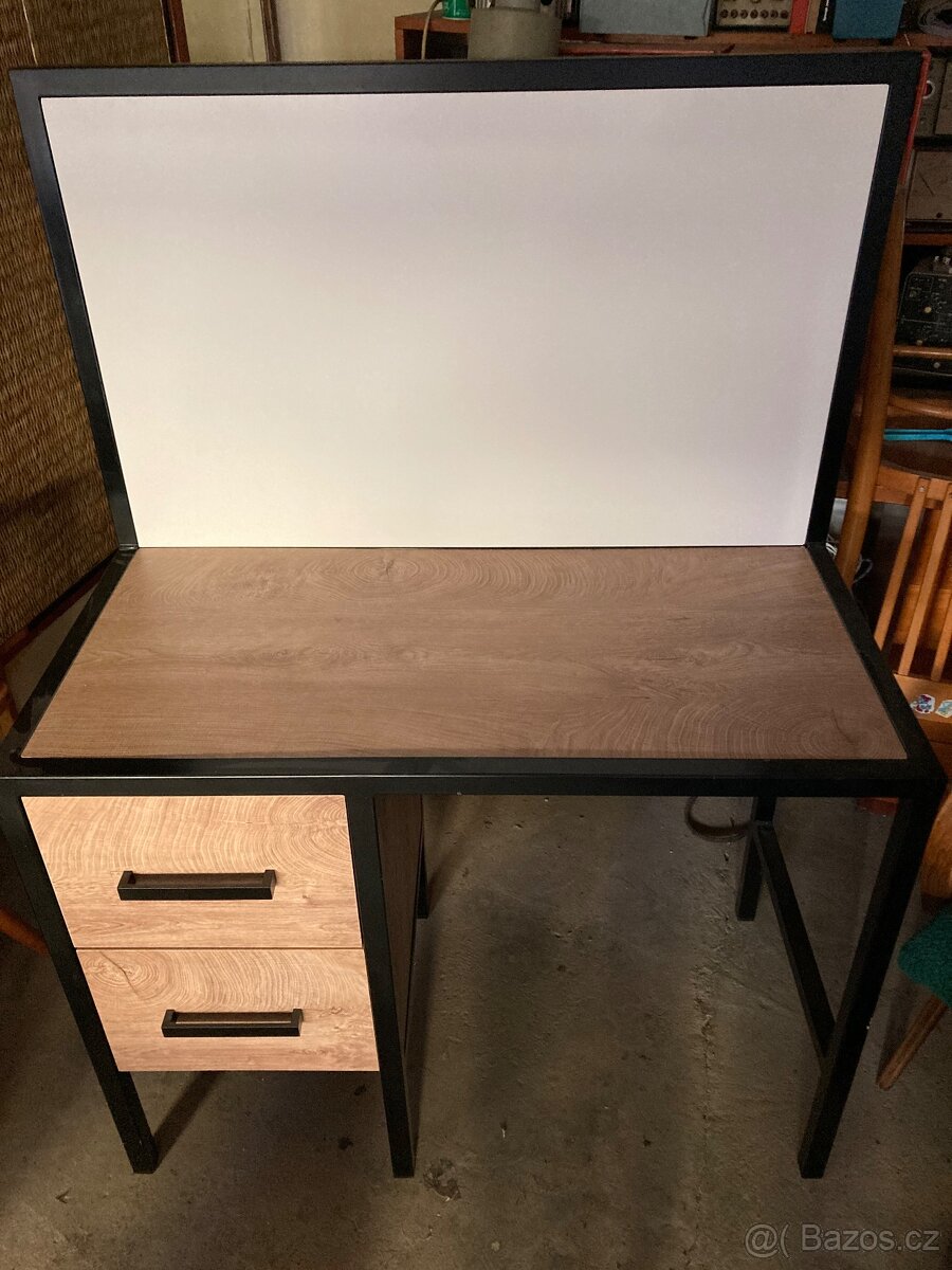 Kosmetický stolek - 3