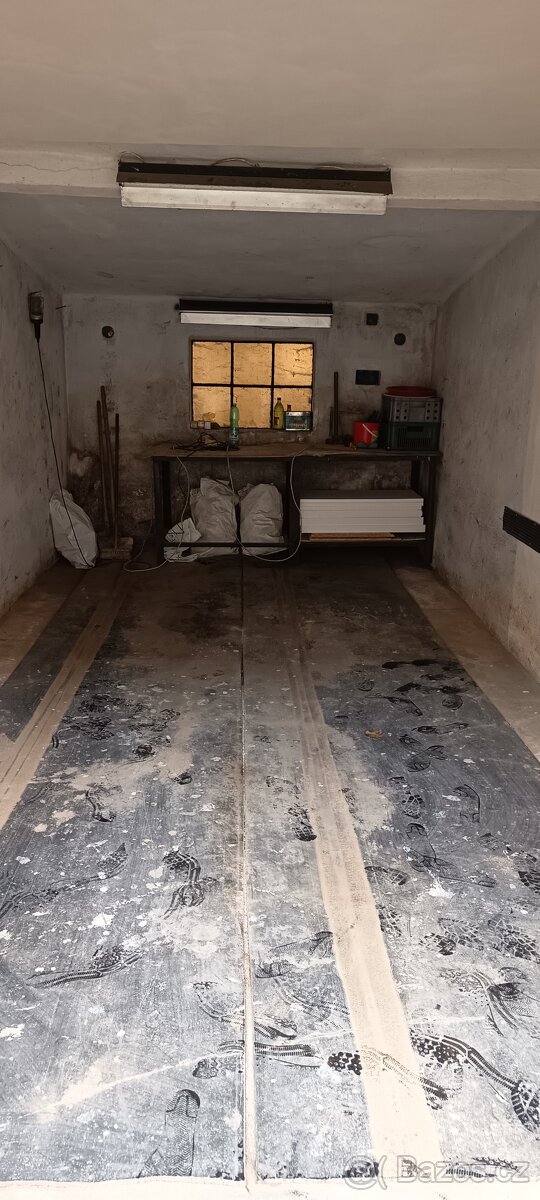 Pronájem garáže - 3