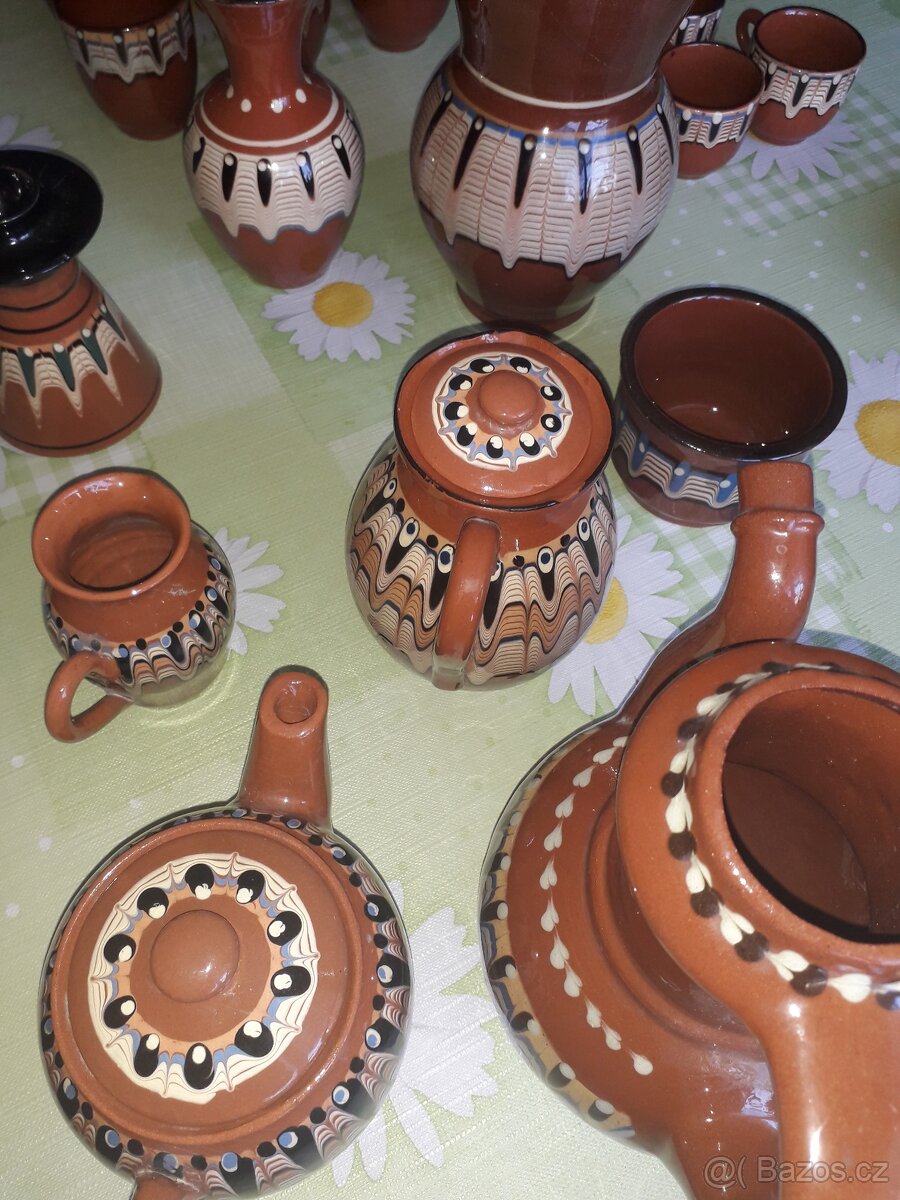 BULHARSKÁ KERAMIKA 70 KUSŮ - 3