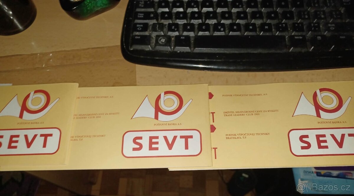 Prodám 3 ks kuponové knížky. Cena za kus 300kč - 3